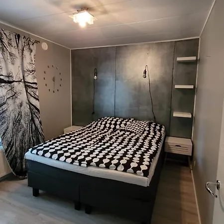 דירה Saunallista Omakotitalomajoitusta Kuusamon Keskustan Tuntumassa קוסאמו